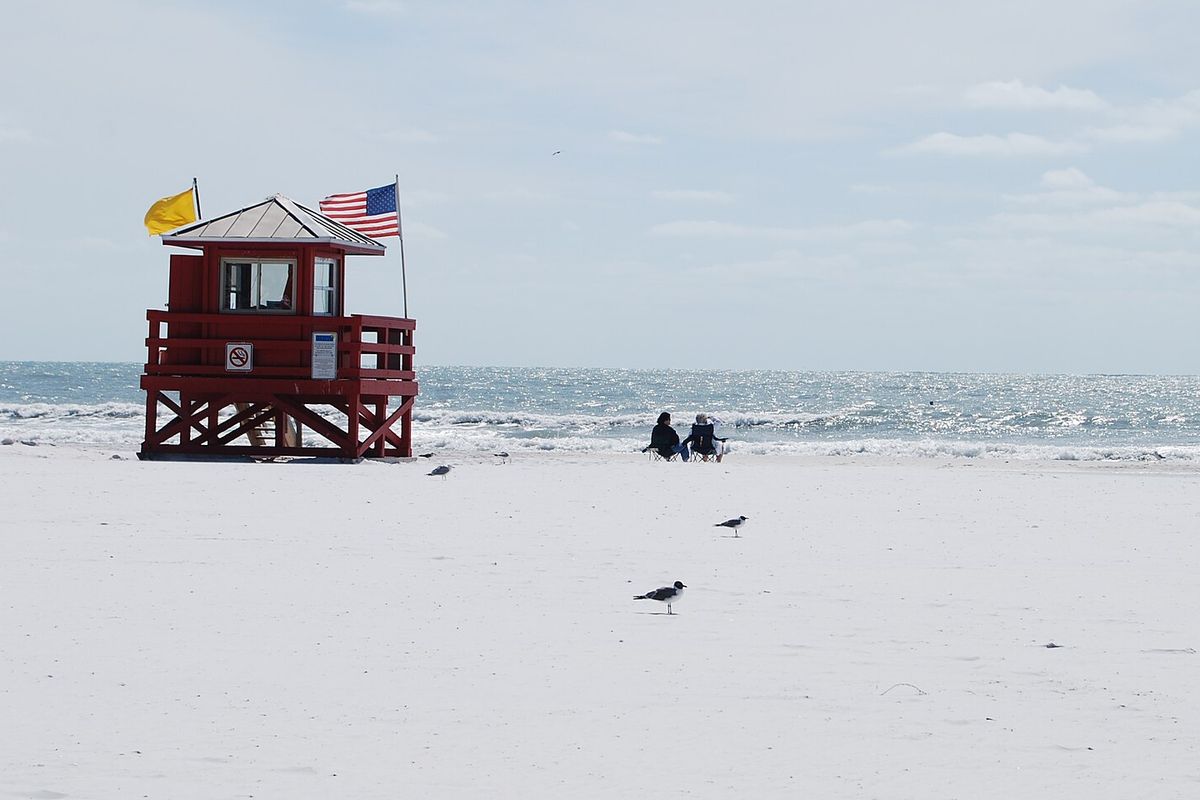 Lifeguard tower on the white sand of Siesta Key Beach in Sarasota